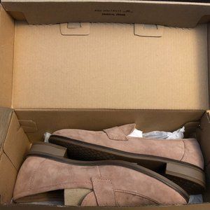 NIB Clarks Trish Rose Suede Loafers
